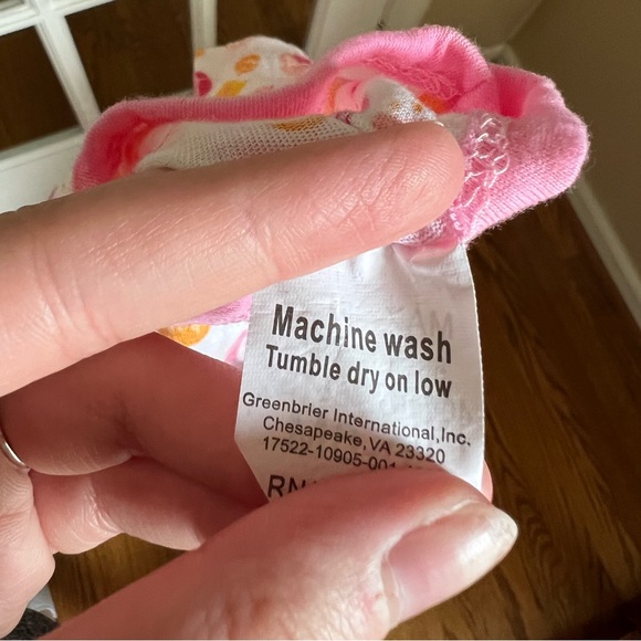 🔶MAX GREY: Baby girl size 0-6 months, NWOT patterned multicolor onesie🔶 - Picture 3 of 6